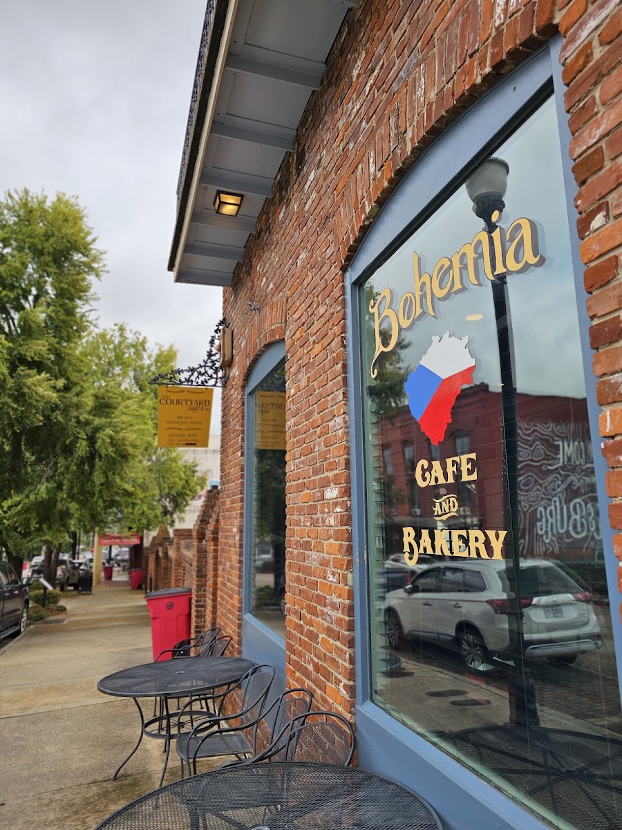 Bohemia Cafe & Bakery